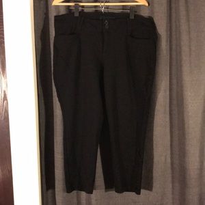 NWOT TORRID SIZE 18 CIGARETTE PANT